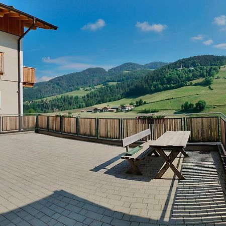 Planerhof Apartment Lilie Funes  Buitenkant foto